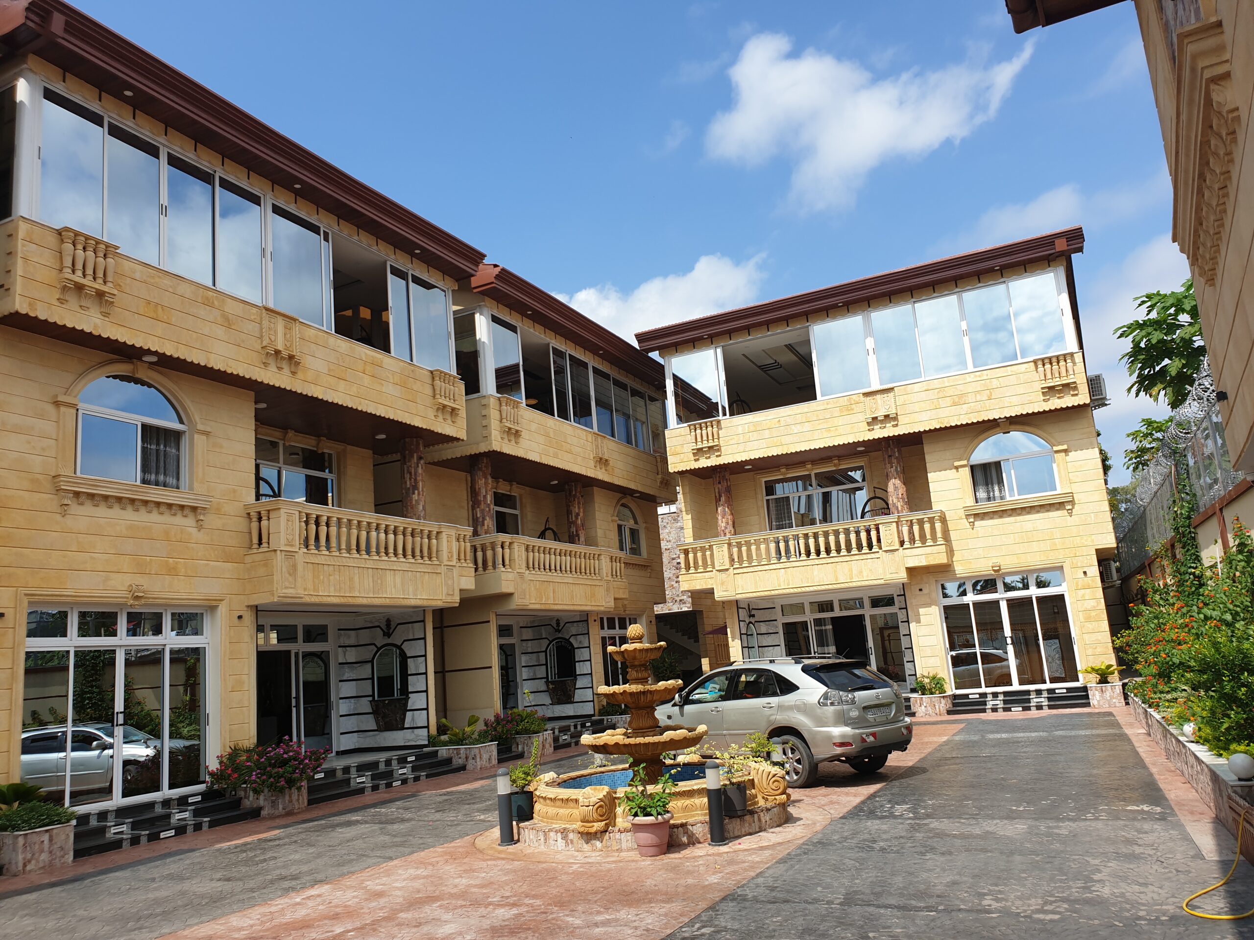 Riverside Luxury Homes